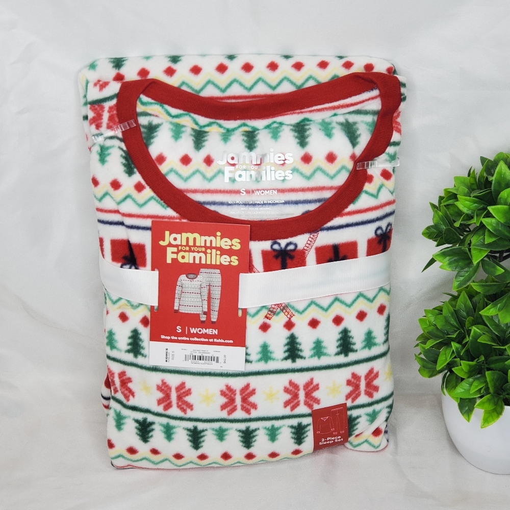 ♧ Holiday Jammies for Families Pajamas NWT Size Small White Red Green